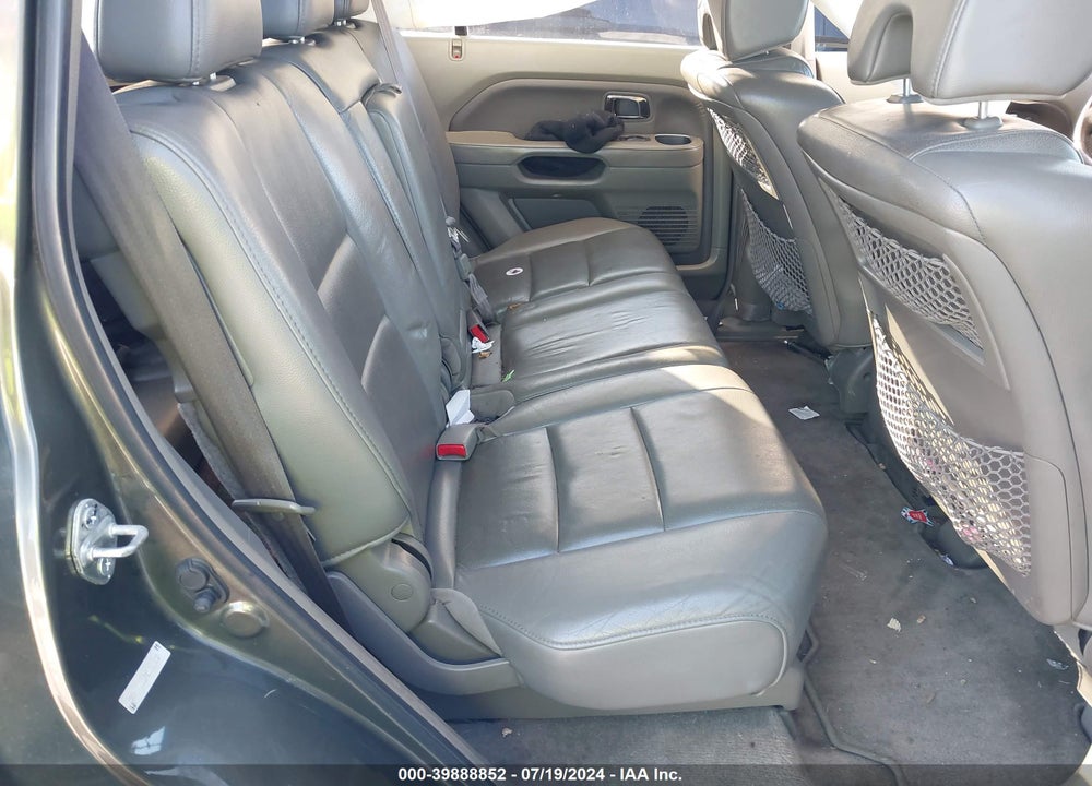 2006 HONDA PILOT EX-L VIN: 5FNYF28576B031382