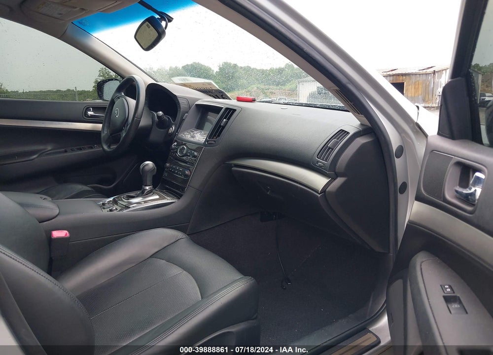 2011 INFINITI G37X VIN: JN1CV6AR5BM400505