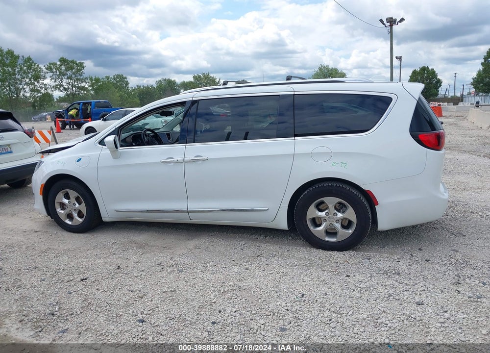 2018 CHRYSLER PACIFICA HYBRID TOURING L VIN: 2C4RC1L72JR248268