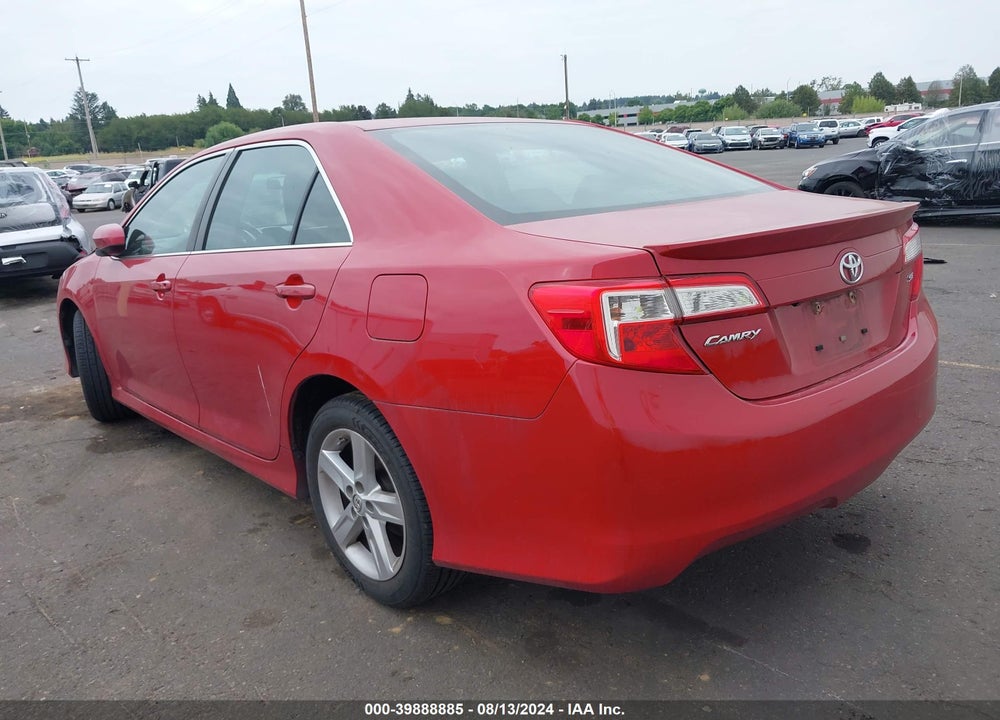 2014 TOYOTA CAMRY SE VIN: 4T1BF1FK3EU777788