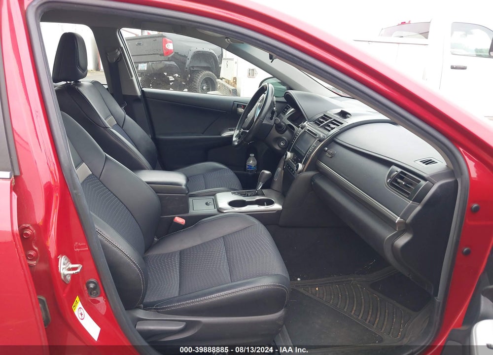 2014 TOYOTA CAMRY SE VIN: 4T1BF1FK3EU777788