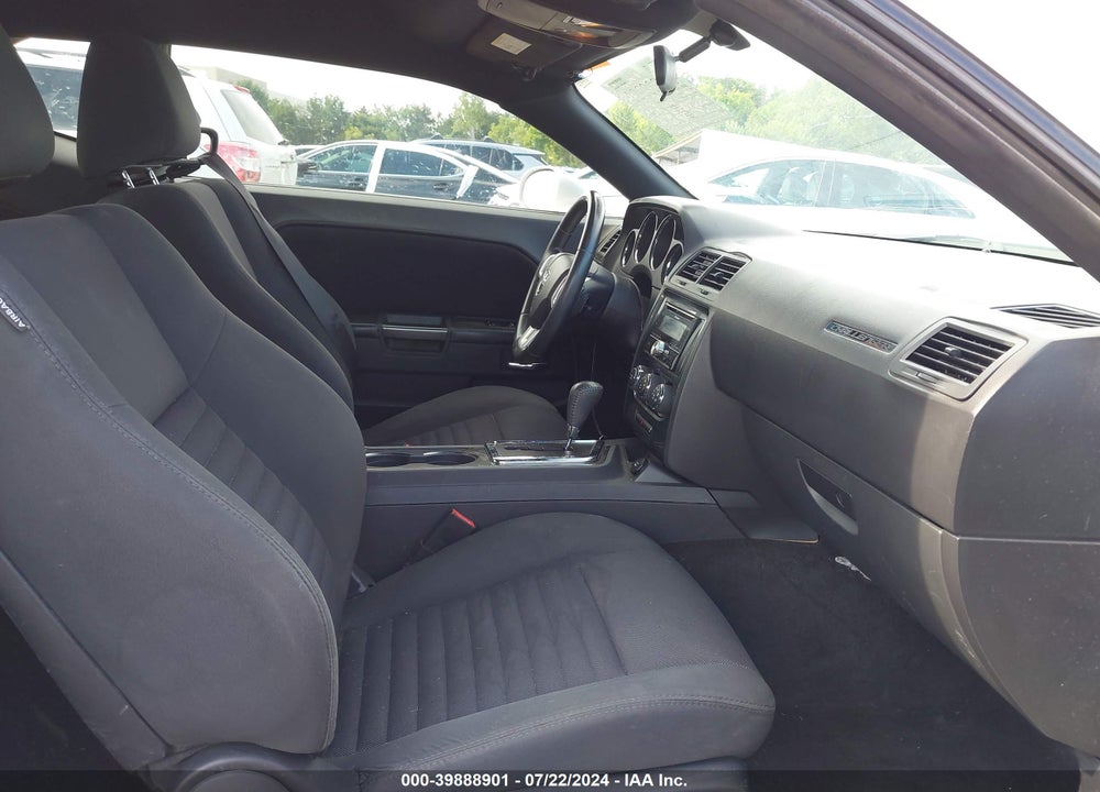 2011 DODGE CHALLENGER VIN: 2B3CJ4DG8BH570319