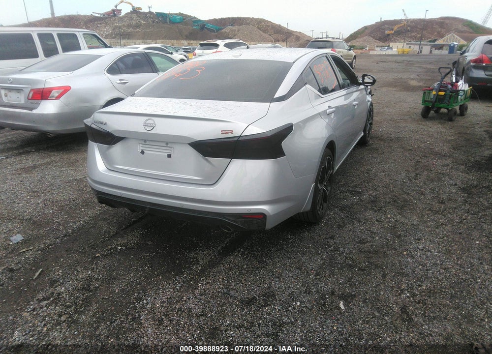 2024 NISSAN ALTIMA SR FWD VIN: 1N4BL4CV4RN311306