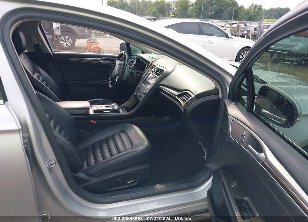 2019 FORD FUSION VIN: 3FA6P0CD1KR269685