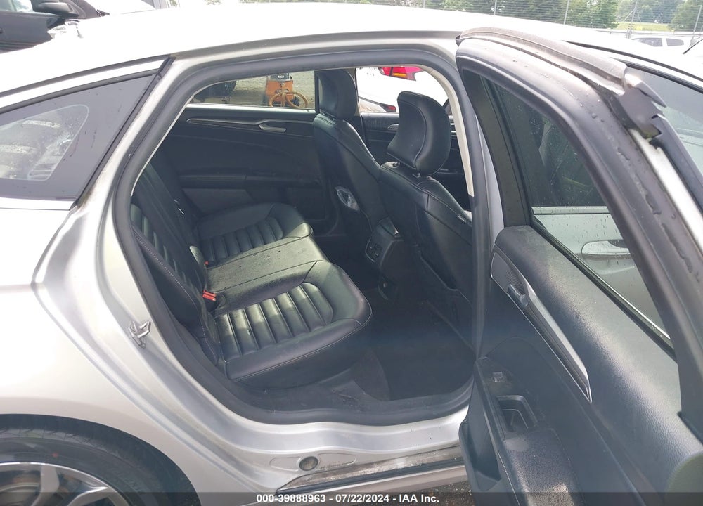 2019 FORD FUSION VIN: 3FA6P0CD1KR269685