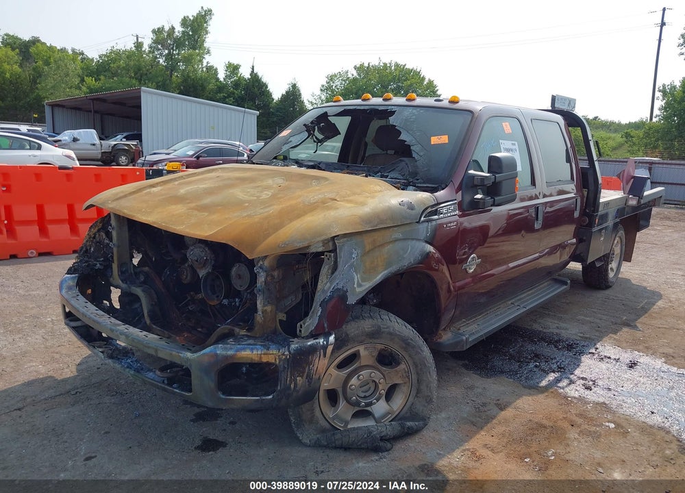 2015 FORD F-350 CHASSIS XLT VIN: 1FD8W3FT4FEC01475