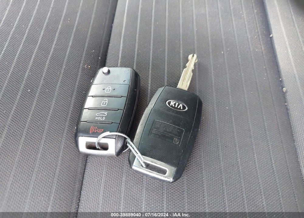 2017 KIA FORTE LX VIN: 3KPFL4A78HE114187