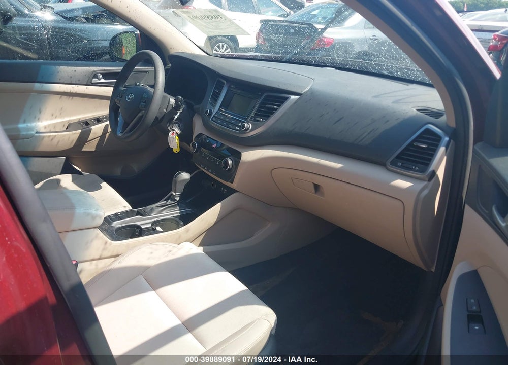 2017 HYUNDAI TUCSON SE VIN: KM8J33A41HU452585