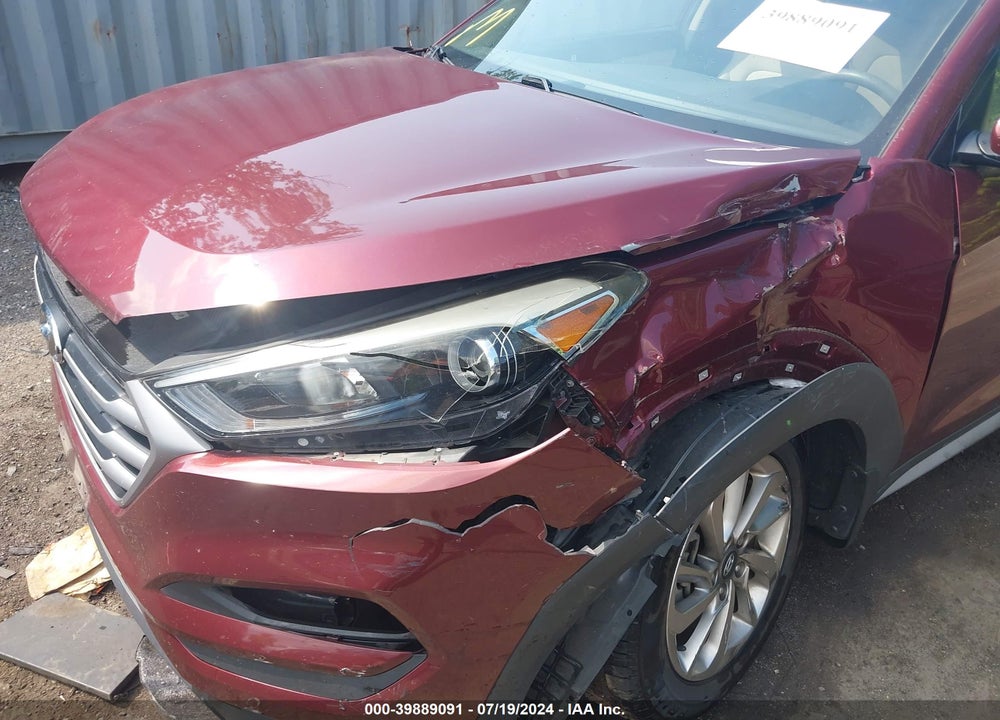 2017 HYUNDAI TUCSON SE VIN: KM8J33A41HU452585