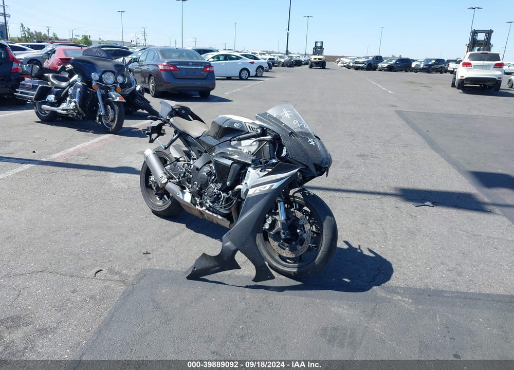 2024 YAMAHA YZFR1 VIN: JYARN66Y0RA001211