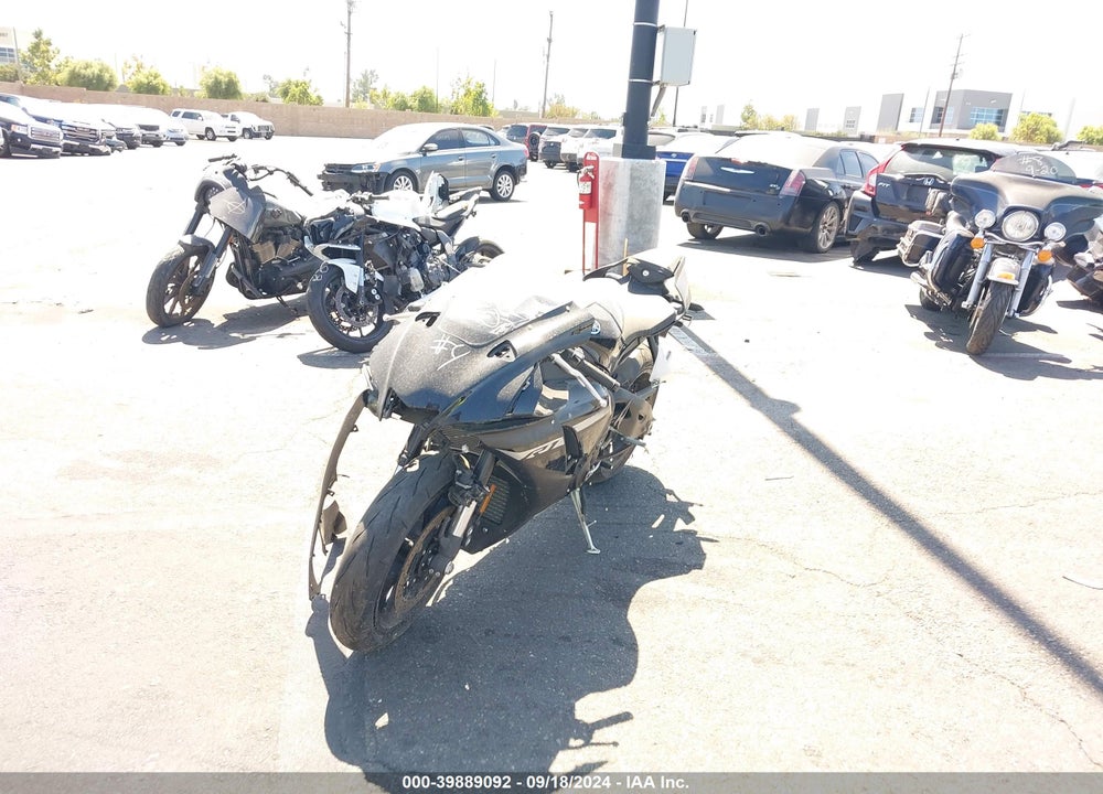 2024 YAMAHA YZFR1 VIN: JYARN66Y0RA001211