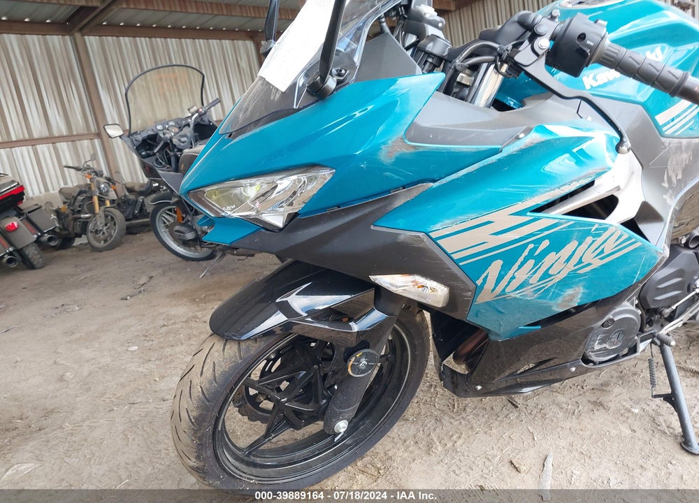 2021 KAWASAKI EX400 VIN: JKAEXKH15MDAD2251