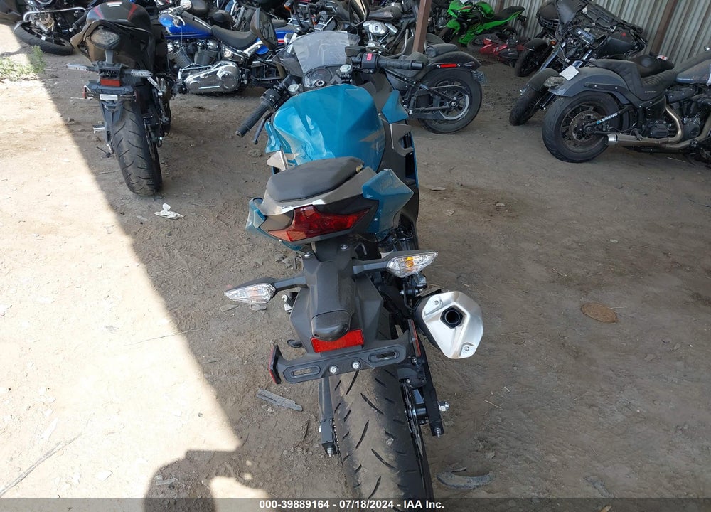 2021 KAWASAKI EX400 VIN: JKAEXKH15MDAD2251