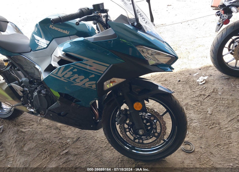 2021 KAWASAKI EX400 VIN: JKAEXKH15MDAD2251