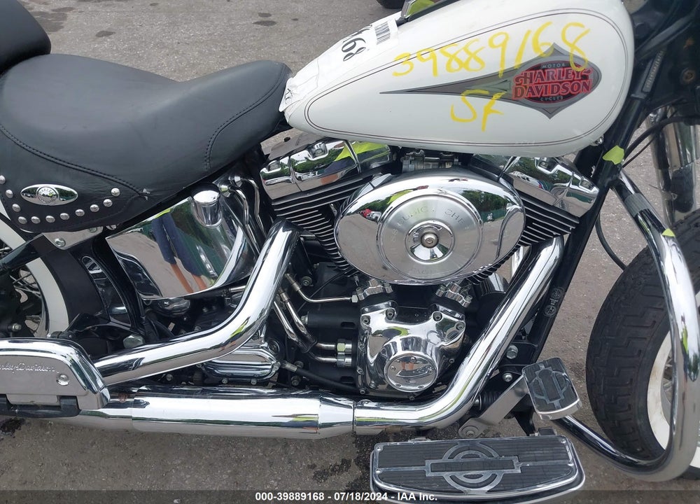2000 HARLEY-DAVIDSON FLSTC VIN: 1HD1BJY17YY033106