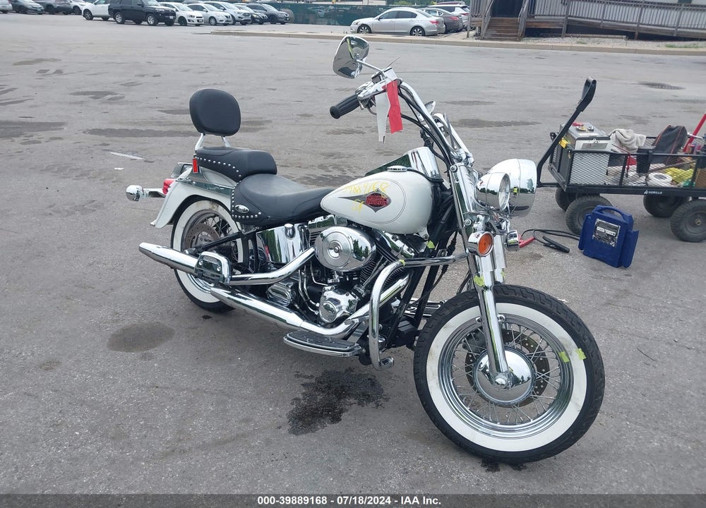 2000 HARLEY-DAVIDSON FLSTC VIN: 1HD1BJY17YY033106