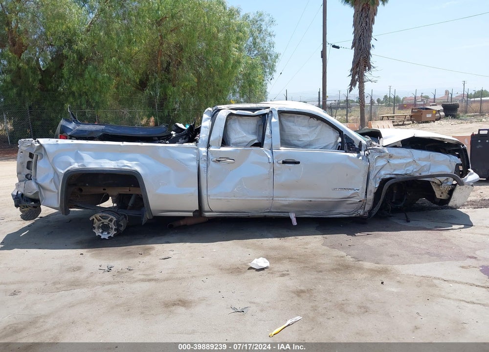 2018 GMC SIERRA 1500 SLE VIN: 2GTV2MEC9J1105071