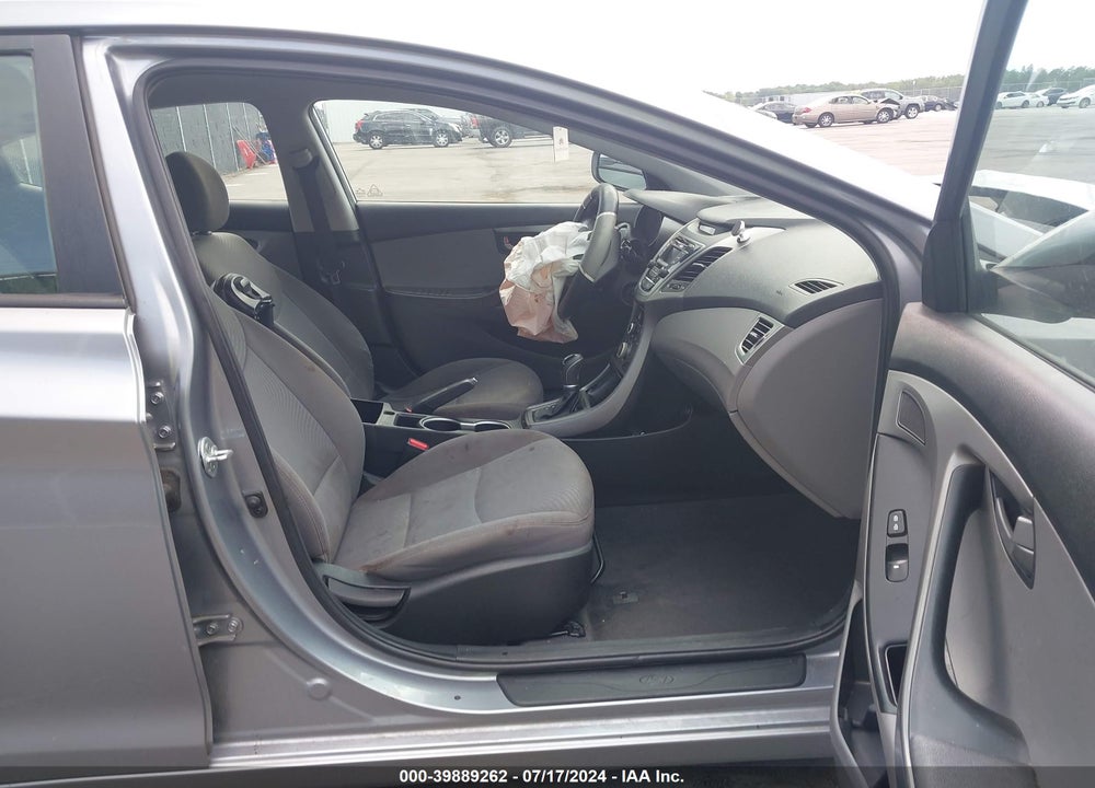 2015 HYUNDAI ELANTRA SE VIN: 5NPDH4AE1FH634425