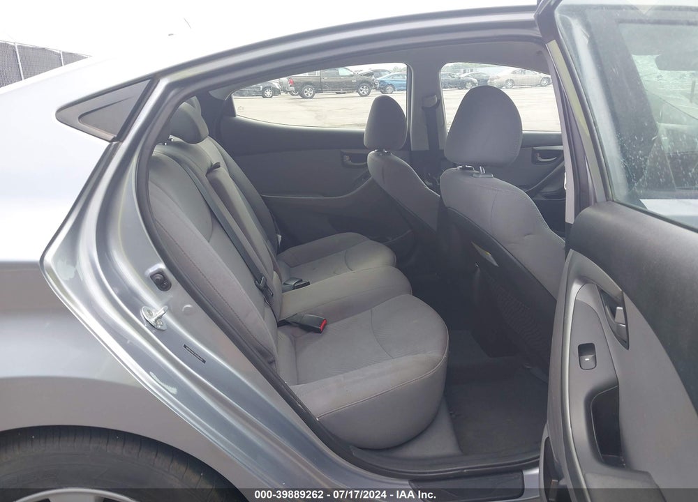 2015 HYUNDAI ELANTRA SE VIN: 5NPDH4AE1FH634425