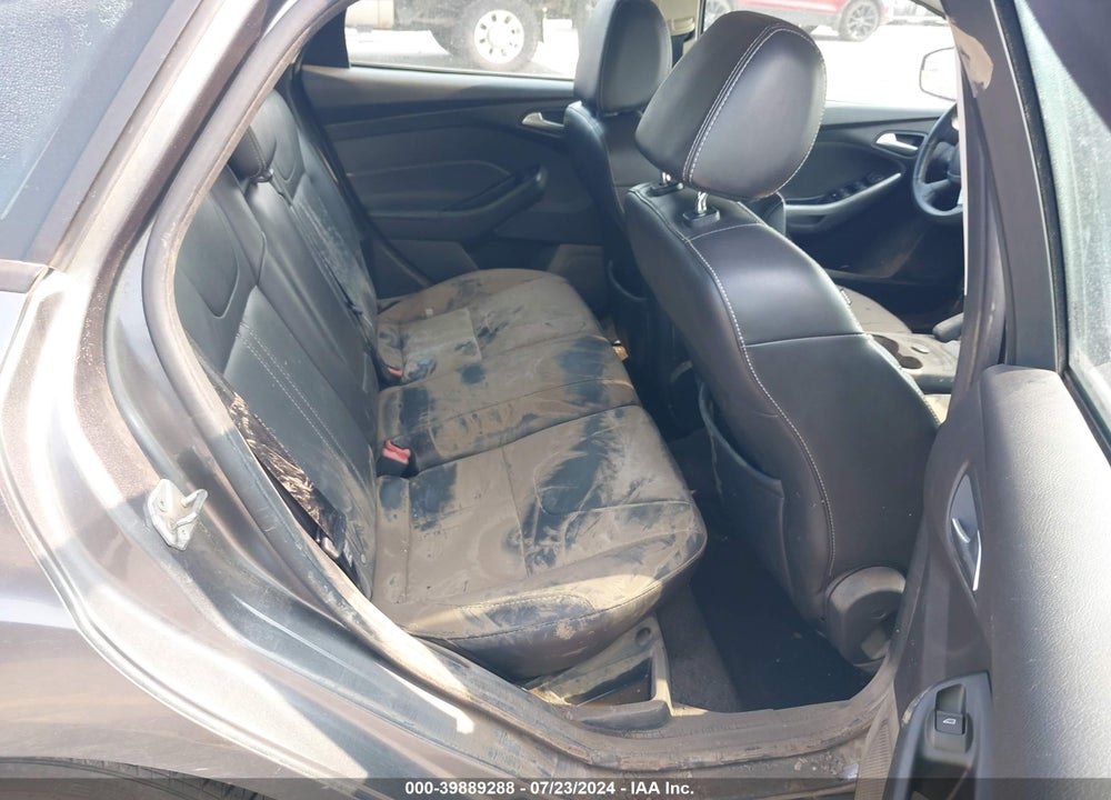 2014 FORD FOCUS SE VIN: 1FADP3K27EL210006