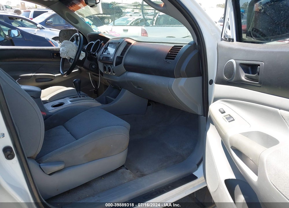 2008 TOYOTA TACOMA PRERUNNER V6 VIN: 5TEKU72N38Z493439