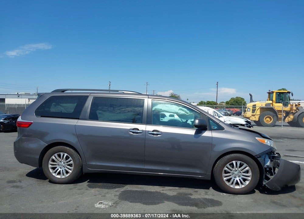 2016 TOYOTA SIENNA XLE 8 PASSENGER VIN: 5TDYK3DCXGS701364