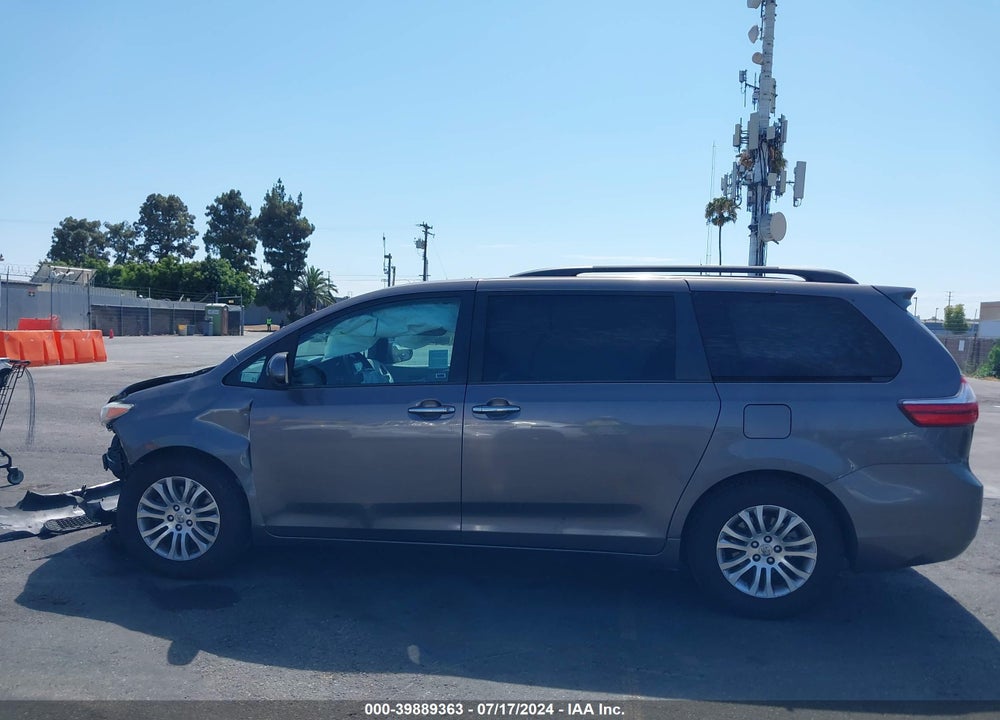 2016 TOYOTA SIENNA XLE 8 PASSENGER VIN: 5TDYK3DCXGS701364
