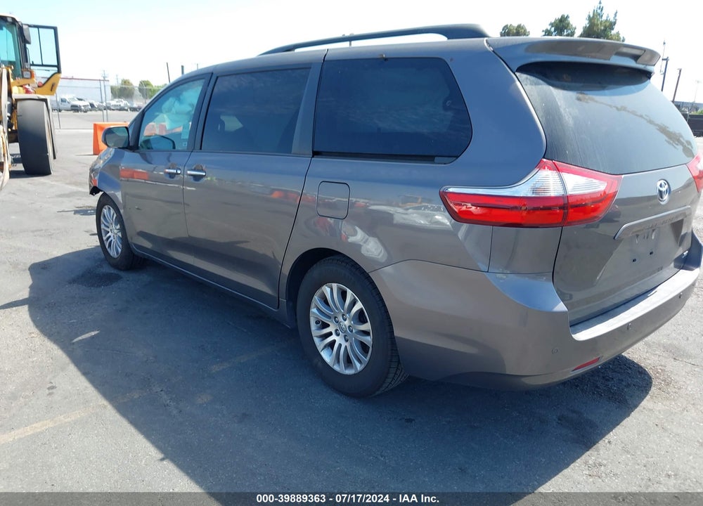 2016 TOYOTA SIENNA XLE 8 PASSENGER VIN: 5TDYK3DCXGS701364