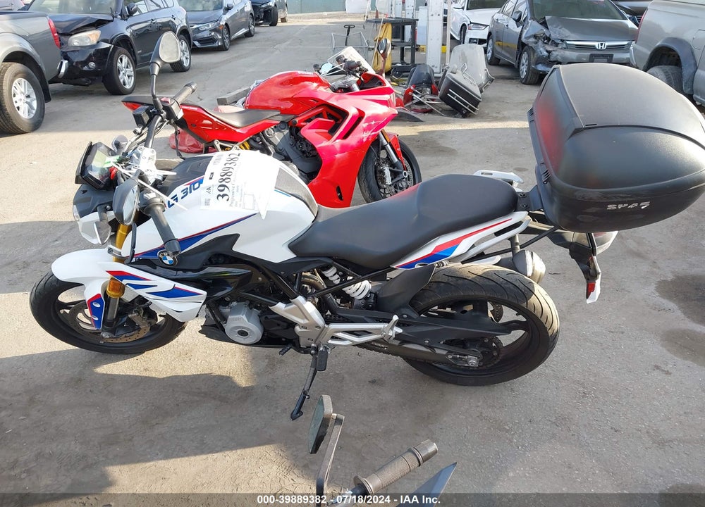 2018 BMW G310 R VIN: WB30G1103JR855986
