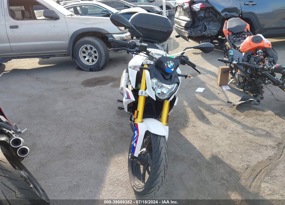 2018 BMW G310 R VIN: WB30G1103JR855986