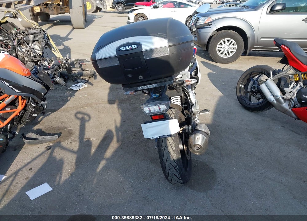 2018 BMW G310 R VIN: WB30G1103JR855986
