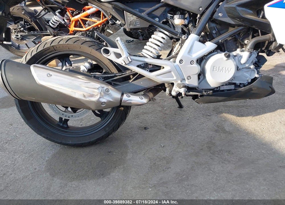 2018 BMW G310 R VIN: WB30G1103JR855986