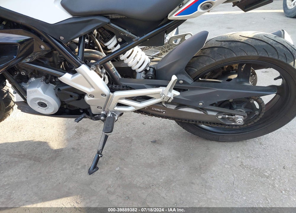 2018 BMW G310 R VIN: WB30G1103JR855986