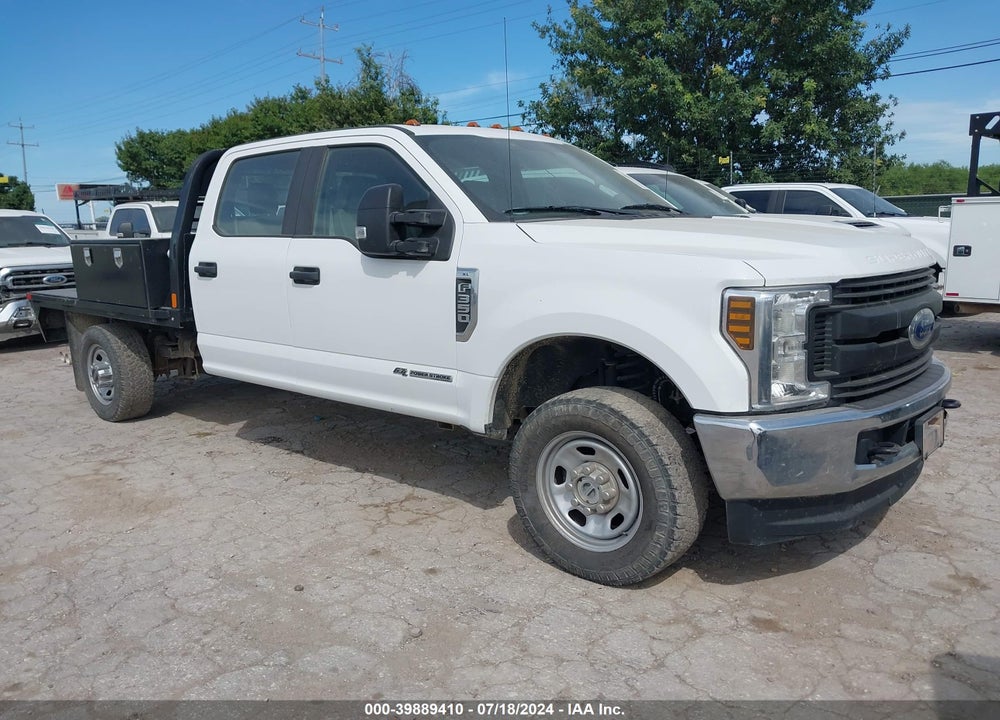2019 FORD F-350 CHASSIS XL VIN: 1FD8W3FT3KEG48339