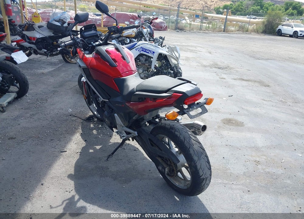 2017 HONDA NC700X VIN: JH2RC8714HK100010