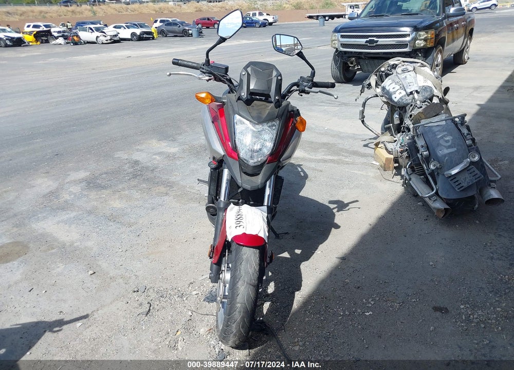 2017 HONDA NC700X VIN: JH2RC8714HK100010