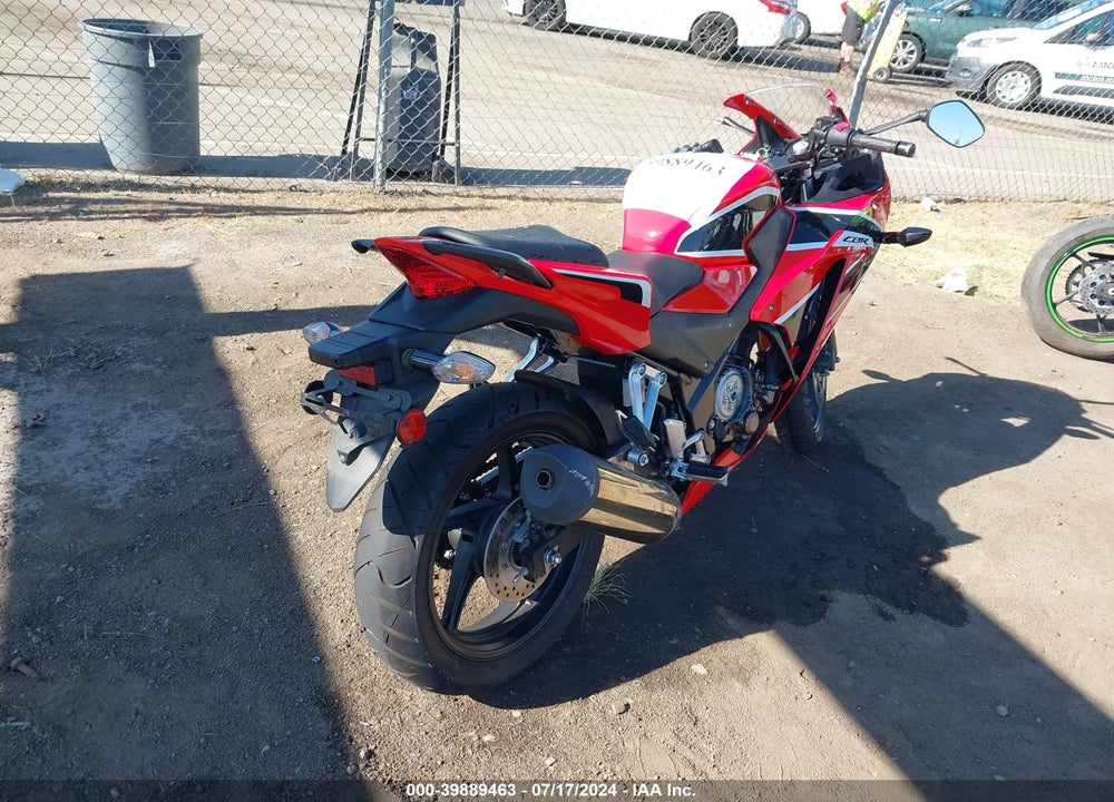 2017 HONDA CBR300 RA VIN: MLHNC5151H5300324