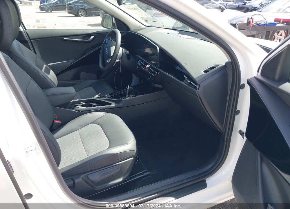 2023 KIA NIRO EX VIN: KNDCR3LE3P5060895