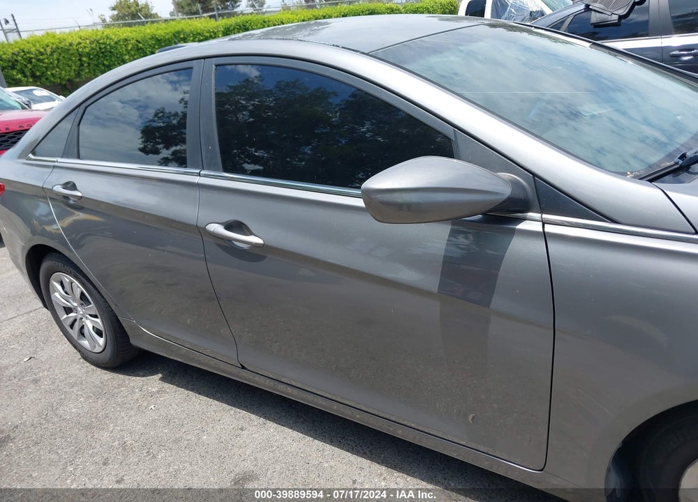 2013 HYUNDAI SONATA GLS VIN: 5NPEB4AC7DH547369