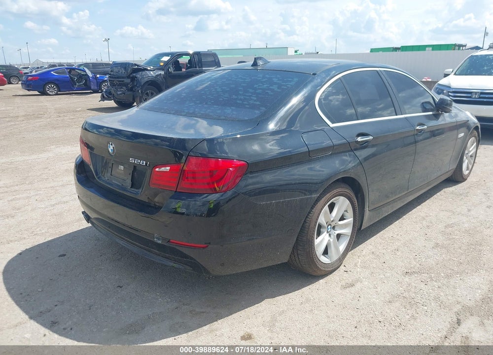 2013 BMW 528I VIN: WBAXG5C54DD233549