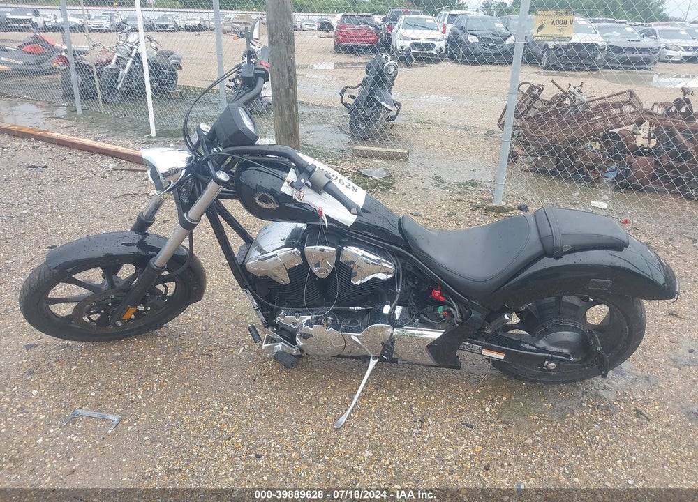 2013 HONDA VT1300 CX VIN: JH2SC61N3DK100673
