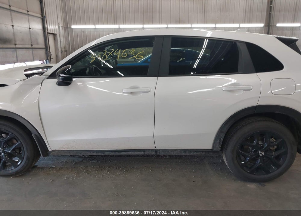 2024 HONDA HR-V AWD SPORT/AWD SPORT W/O BSI VIN: 3CZRZ2H53RM757391