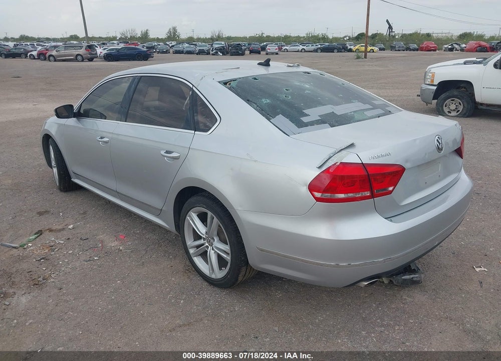 2015 VOLKSWAGEN PASSAT 2.0L TDI SEL PREMIUM VIN: 1VWCV7A39FC081438