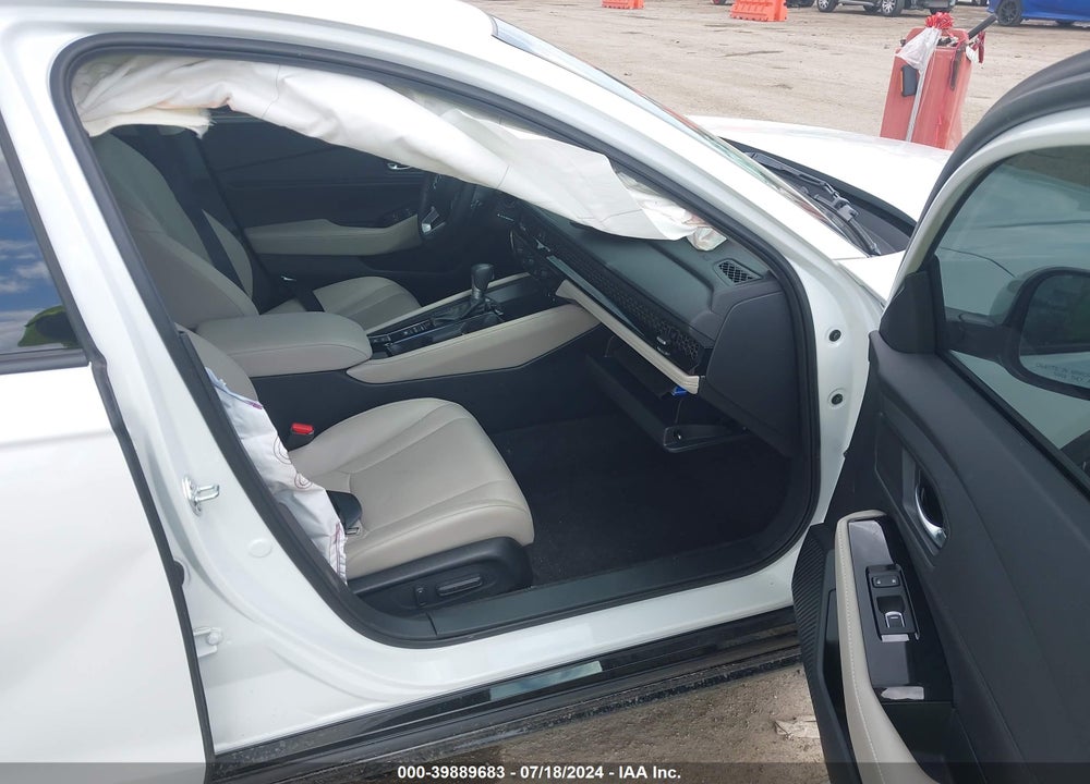 2024 HONDA ACCORD HYBRID TOURING VIN: 1HGCY2F83RA007502