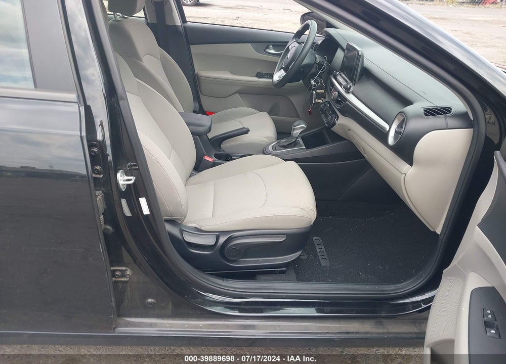 2019 KIA FORTE VIN: 3KPF24AD3KE104022