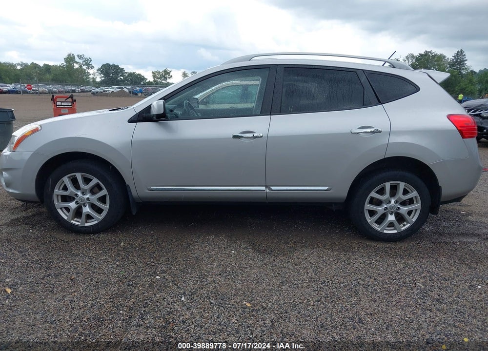 2013 NISSAN ROGUE SV W/SL PKG VIN: JN8AS5MV9DW649305