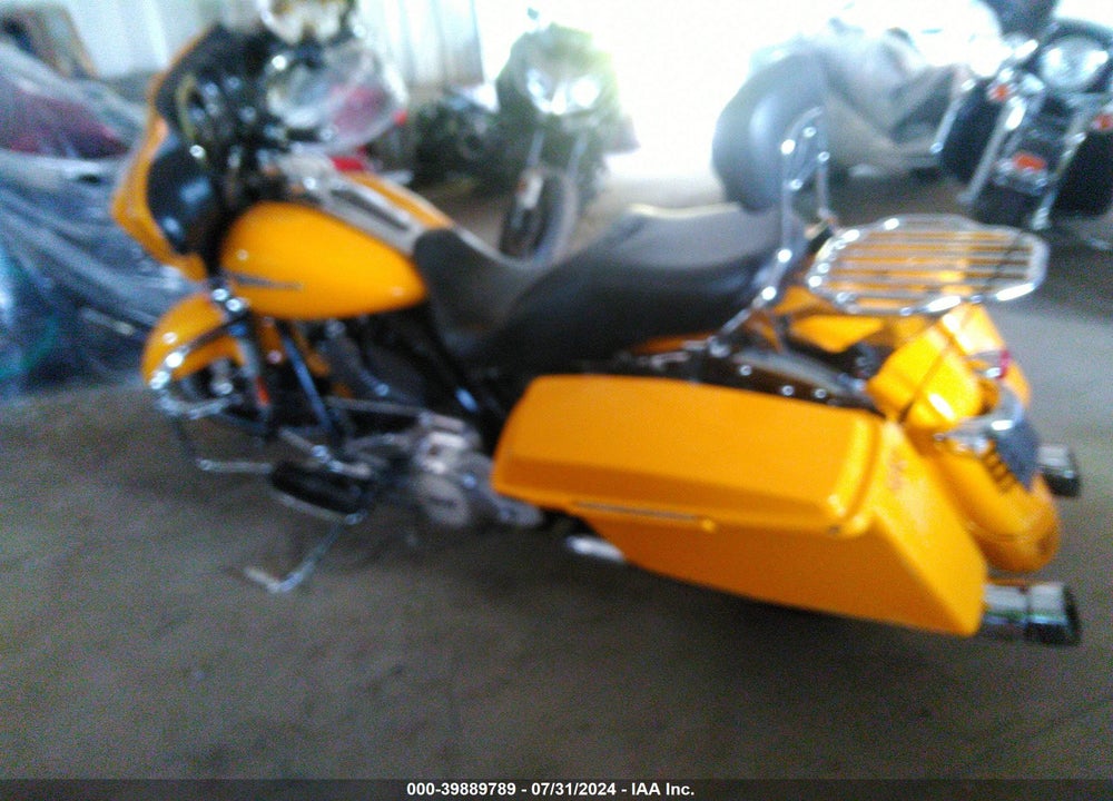 2013 HARLEY-DAVIDSON FLHX STREET GLIDE VIN: 1HD1KBM15DB626004
