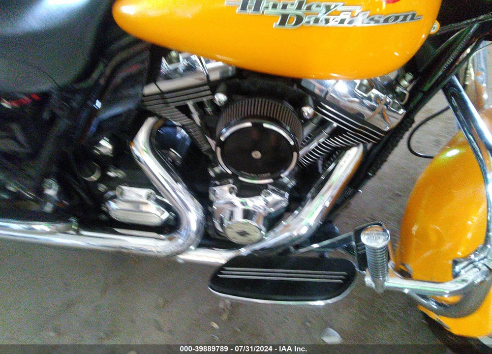 2013 HARLEY-DAVIDSON FLHX STREET GLIDE VIN: 1HD1KBM15DB626004