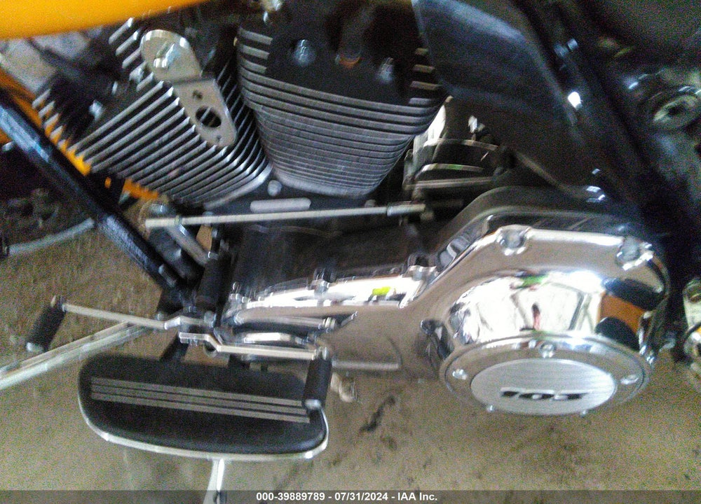 2013 HARLEY-DAVIDSON FLHX STREET GLIDE VIN: 1HD1KBM15DB626004
