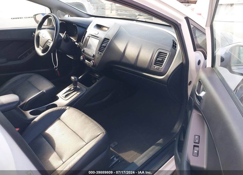 2015 KIA FORTE EX VIN: KNAFZ4A88F5283283